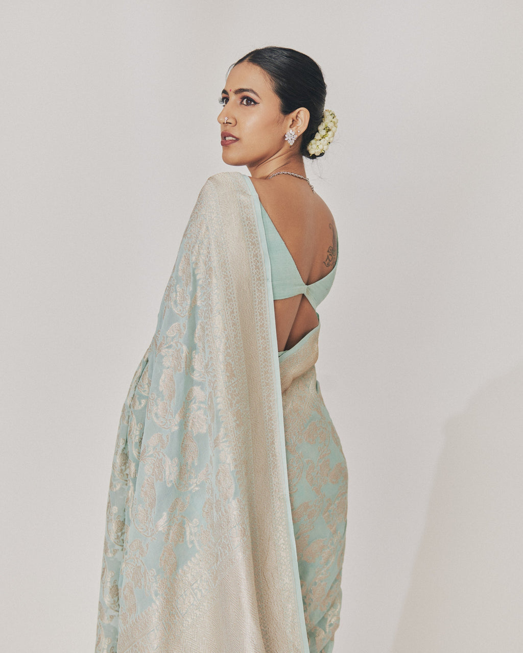 Ipsit Shikargah Georgette Saree