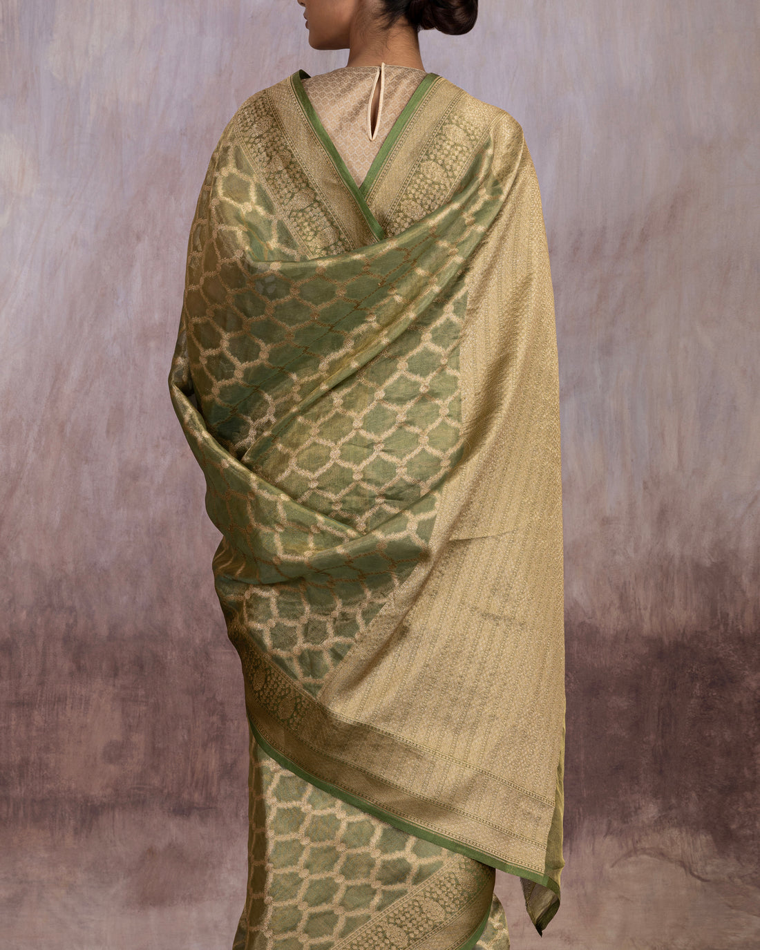 Tatvika Geometrical Weave Saree Tissue