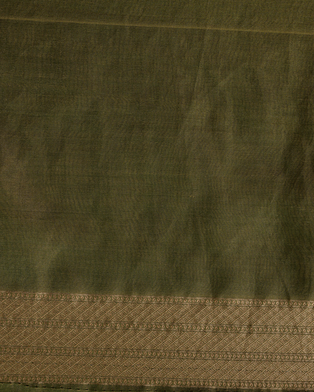 Tatvika Geometrical Weave Saree Tissue