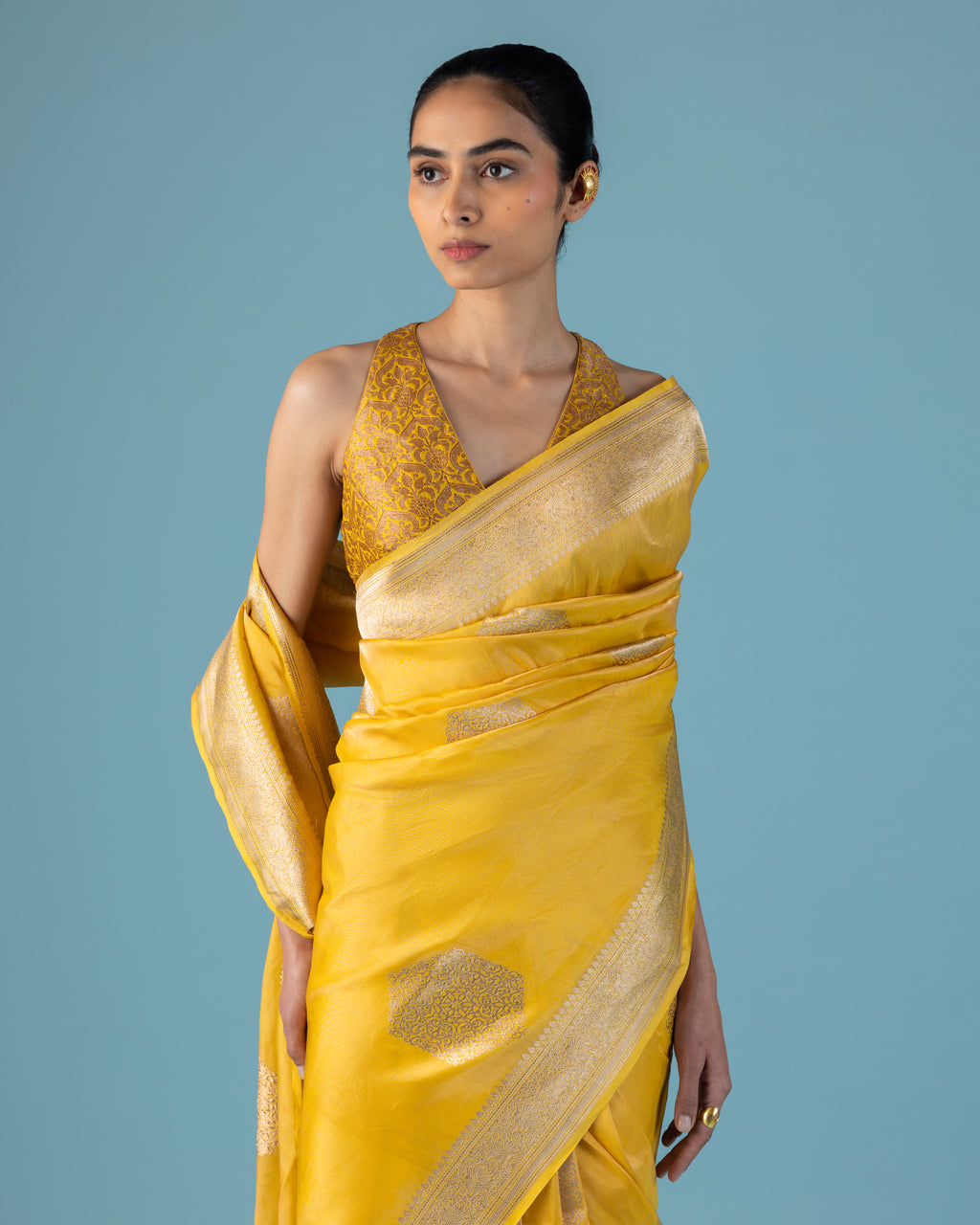 Saffron Hexa Buti Tissue