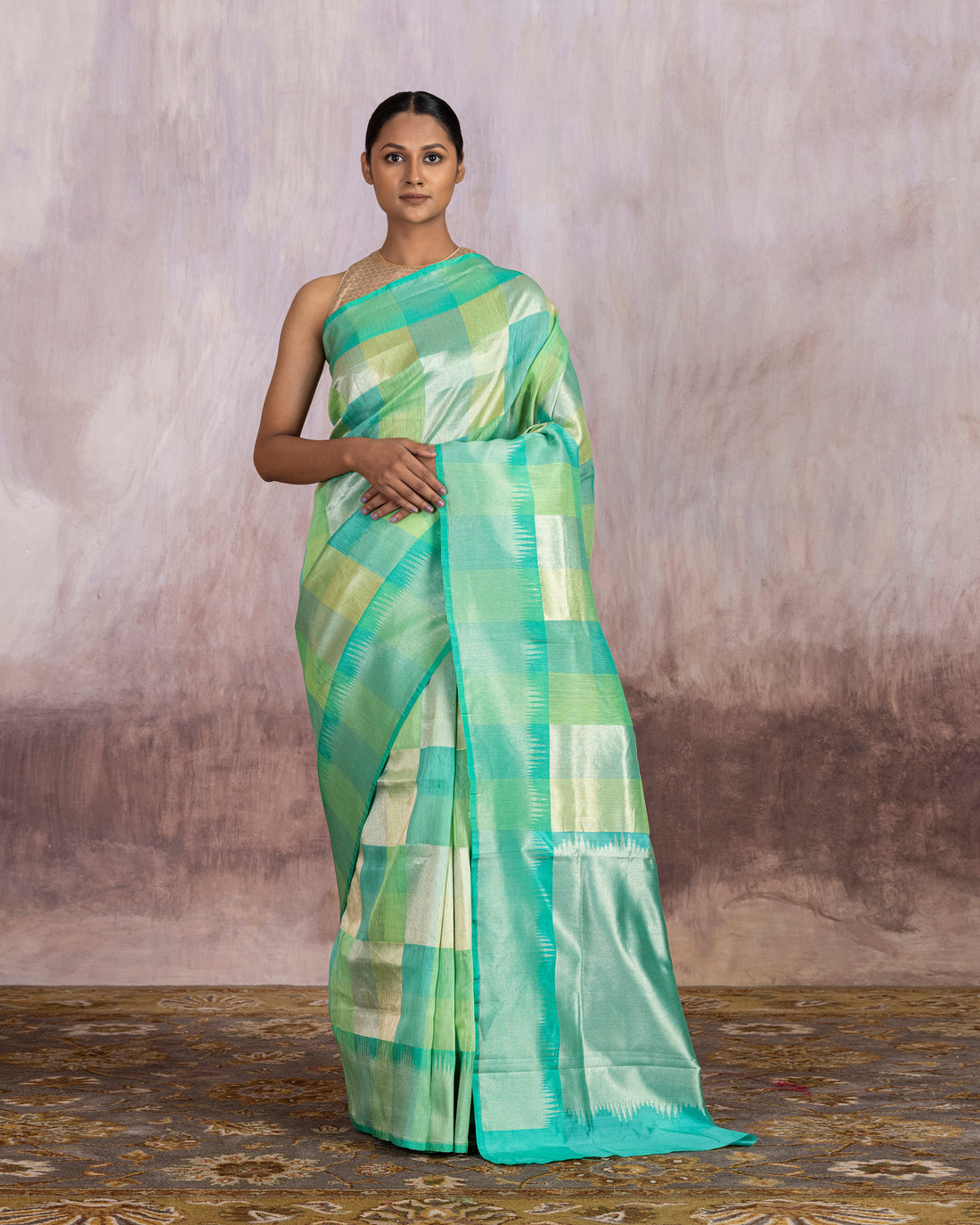 Tatvika Geometrical Gamma Checks Saree Linen