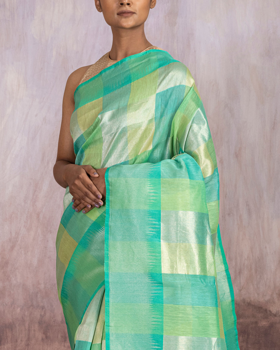 Tatvika Geometrical Gamma Checks Saree Linen