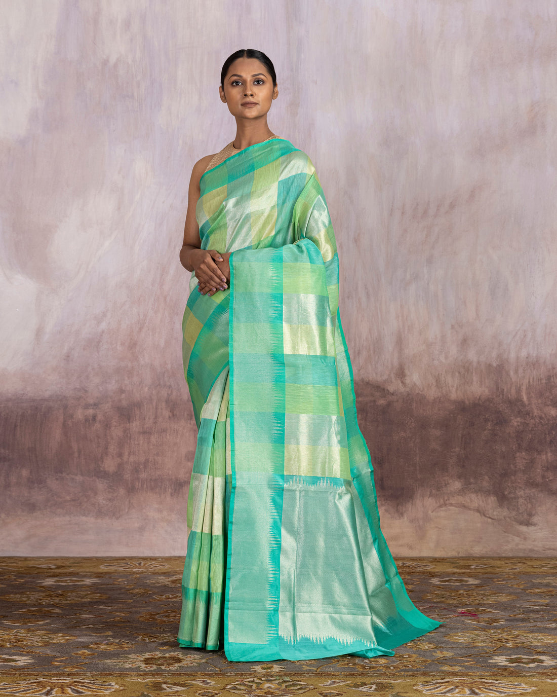 Tatvika Geometrical Gamma Checks Saree Linen