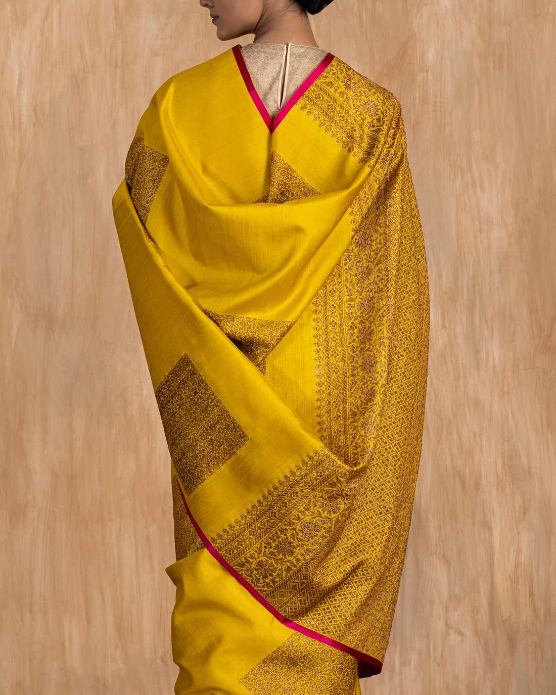 Tatvika Geometrical Handwoven Saree Raw Silk