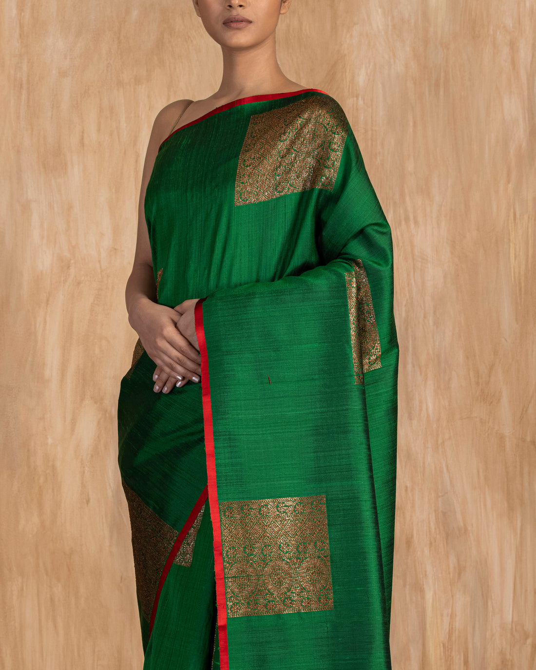 Tatvika Geometrical Handwoven Saree Raw Silk