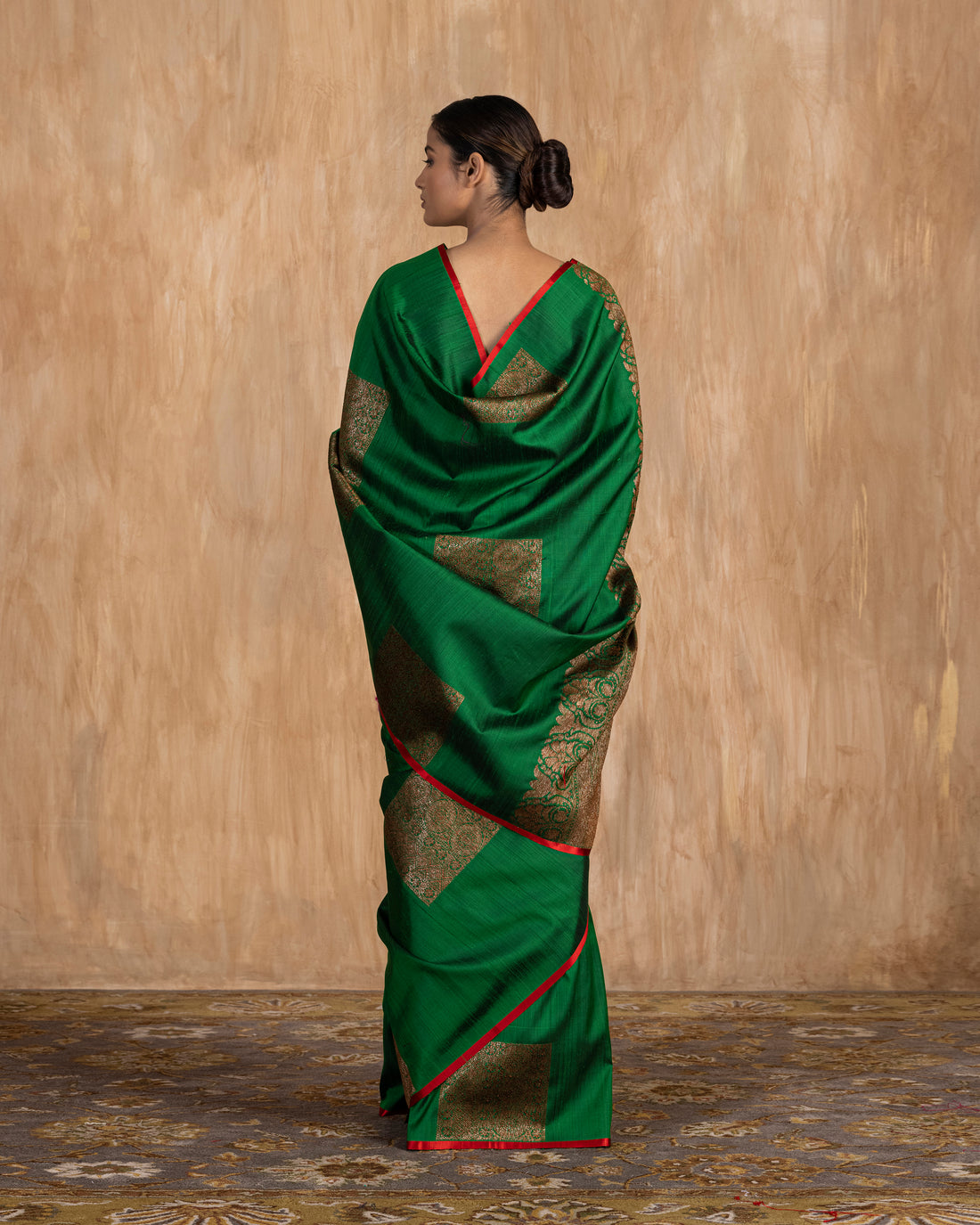 Tatvika Geometrical Handwoven Saree Raw Silk