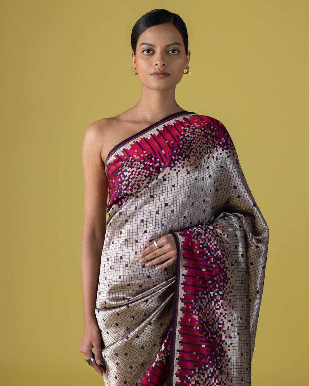 Dispersed Grid Zari Brocade