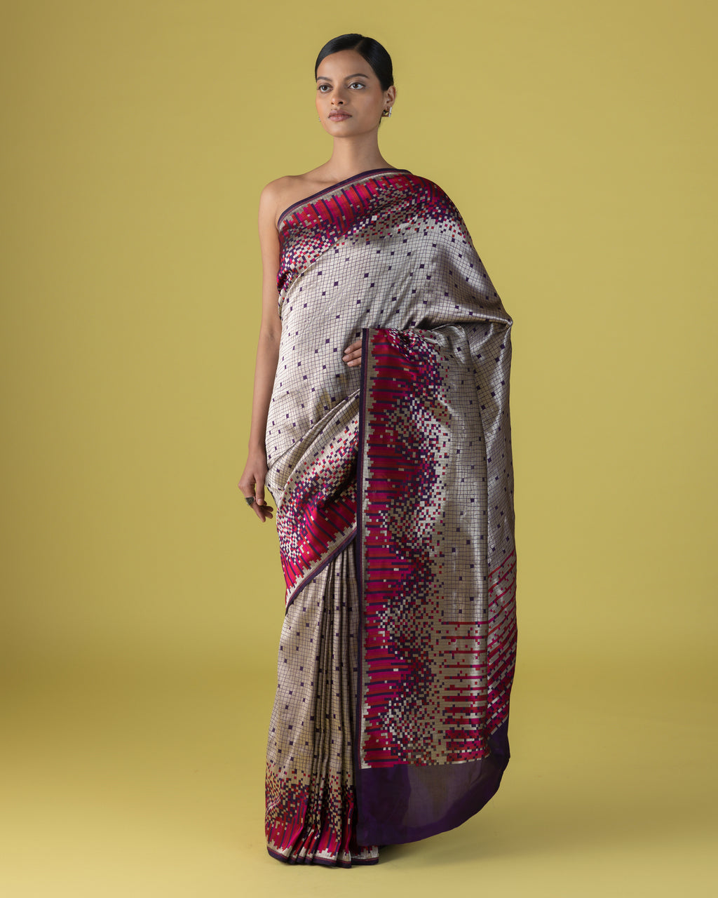 Dispersed Grid Zari Brocade