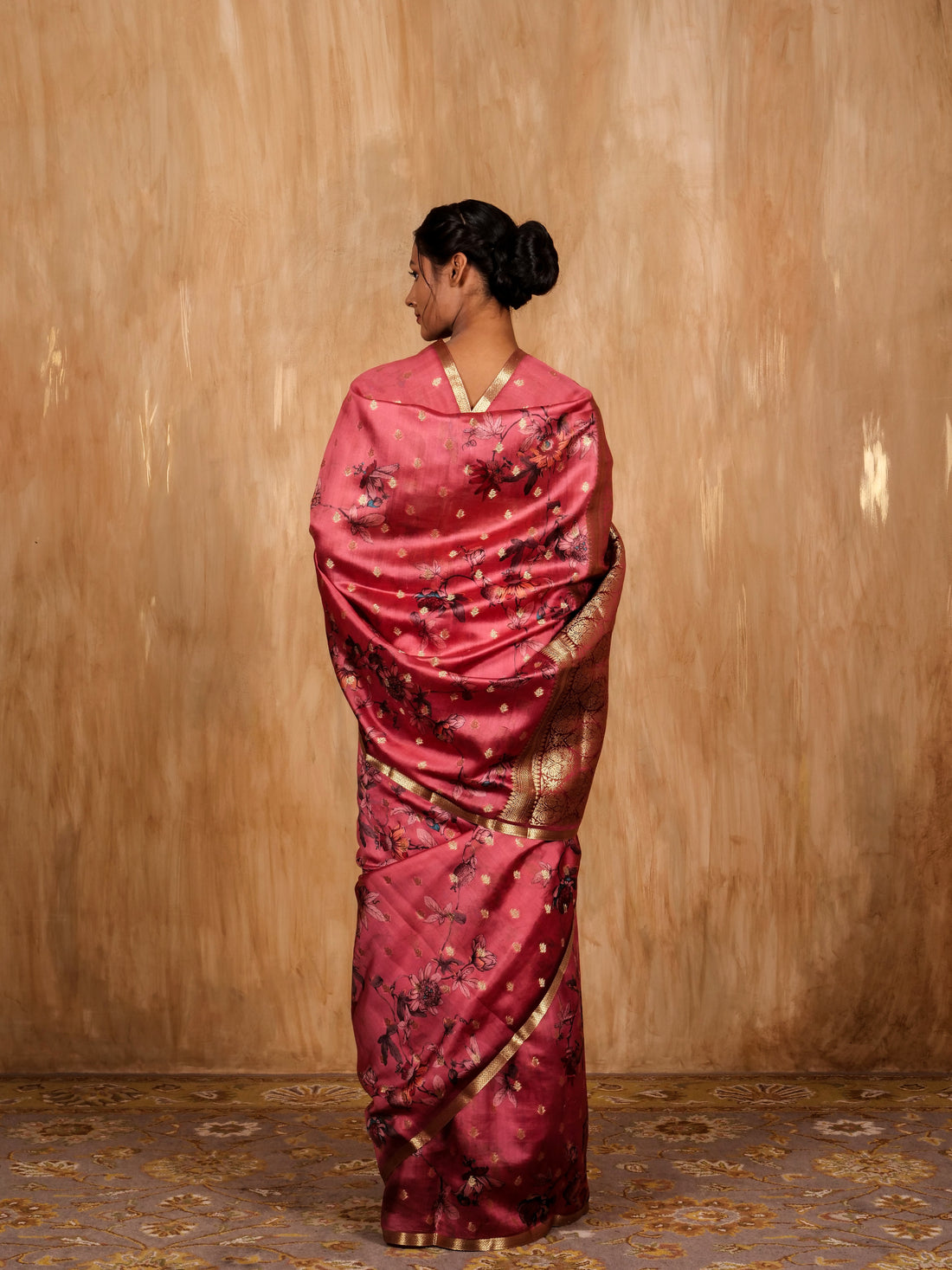 Gold zari Buti saree chiniya
