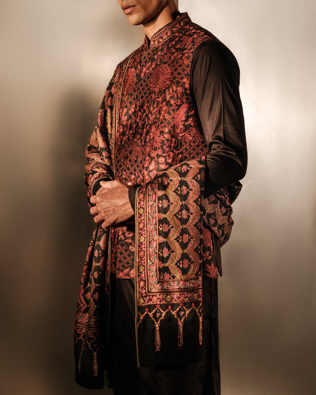 Hand Embroidered Resham Bundi