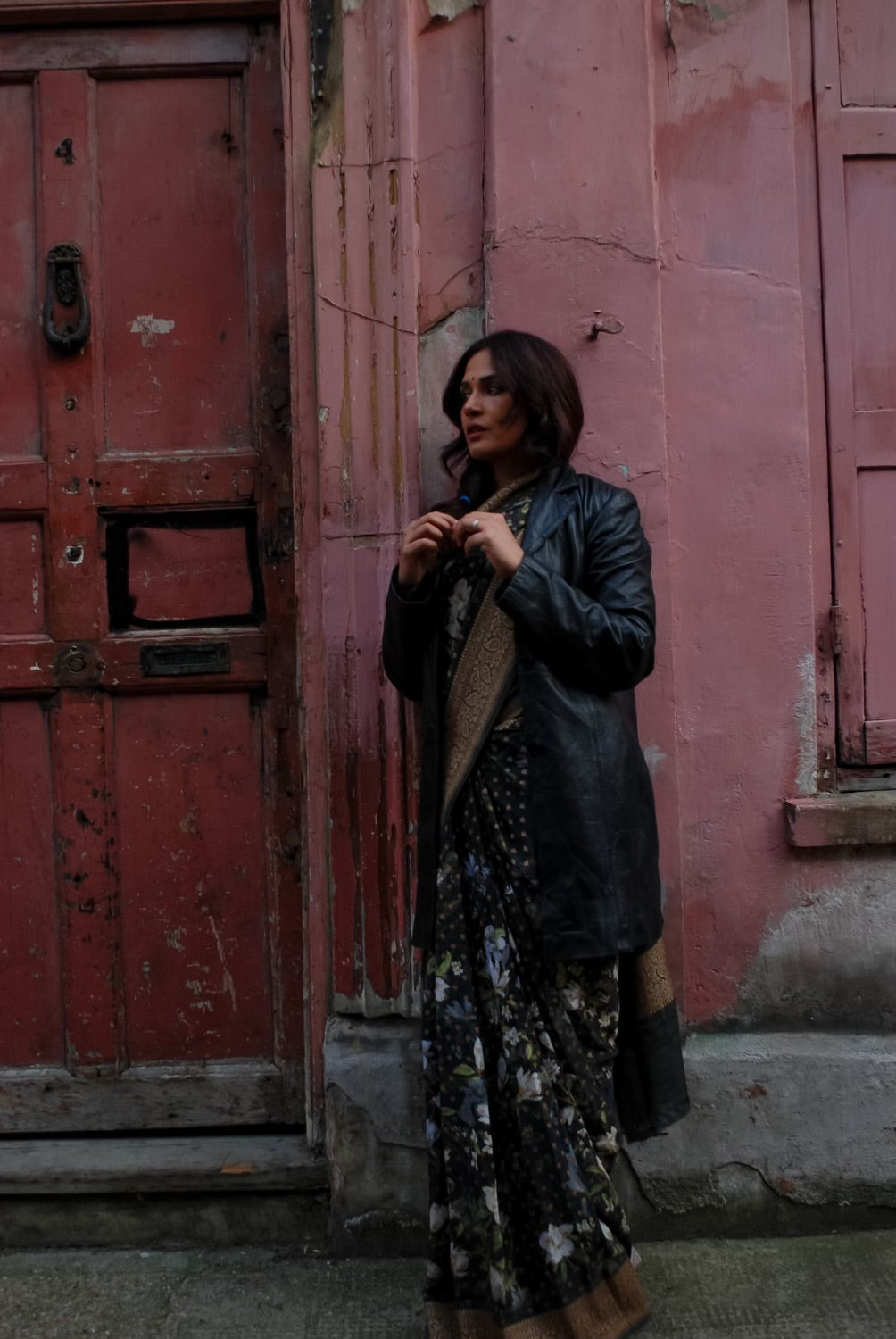 Lavani Buti Digital Printed Saree Crape