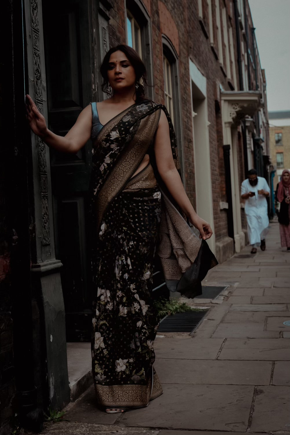 Lavani Buti Digital Printed Saree Crape