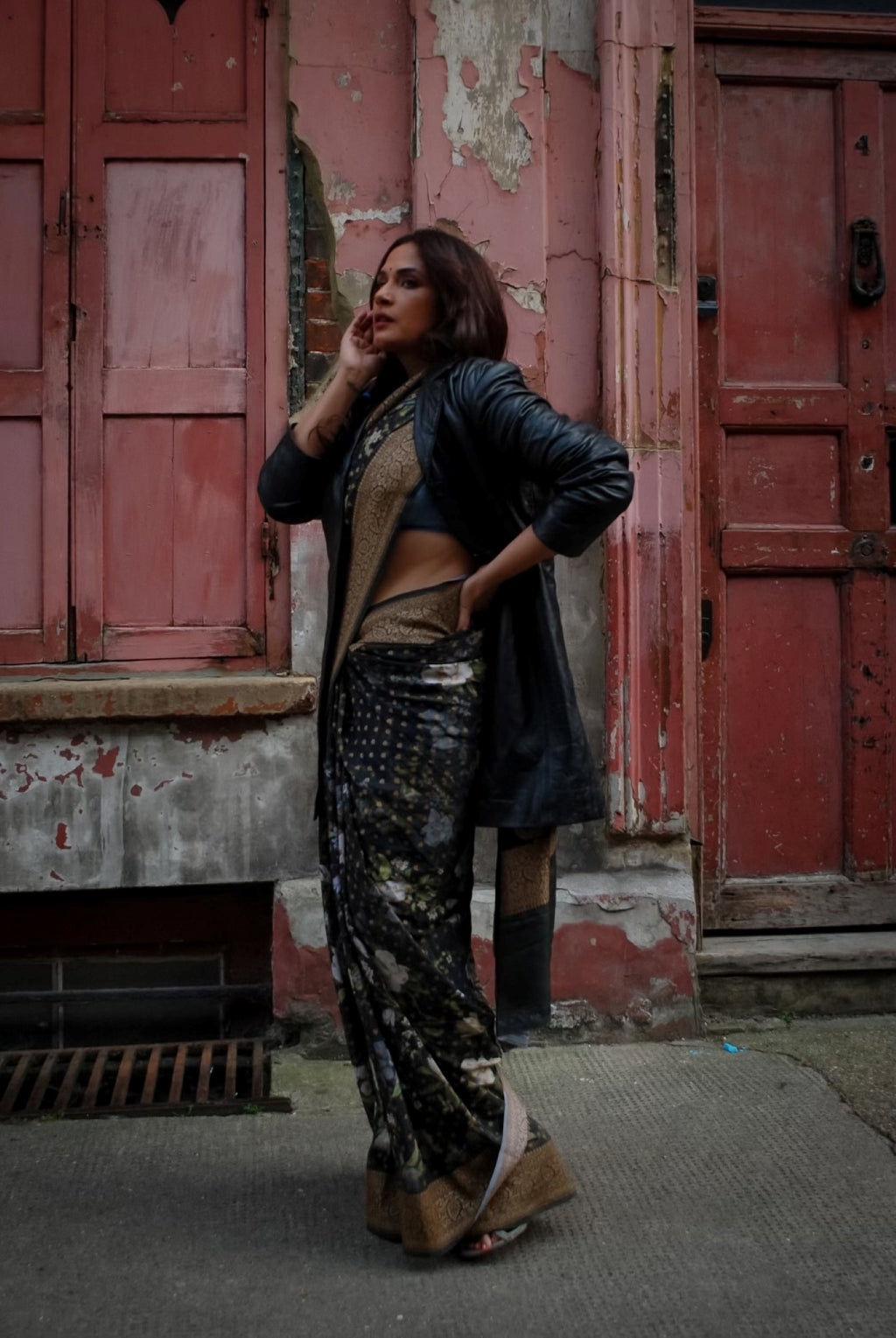 Timeless Noir Printed Saree
