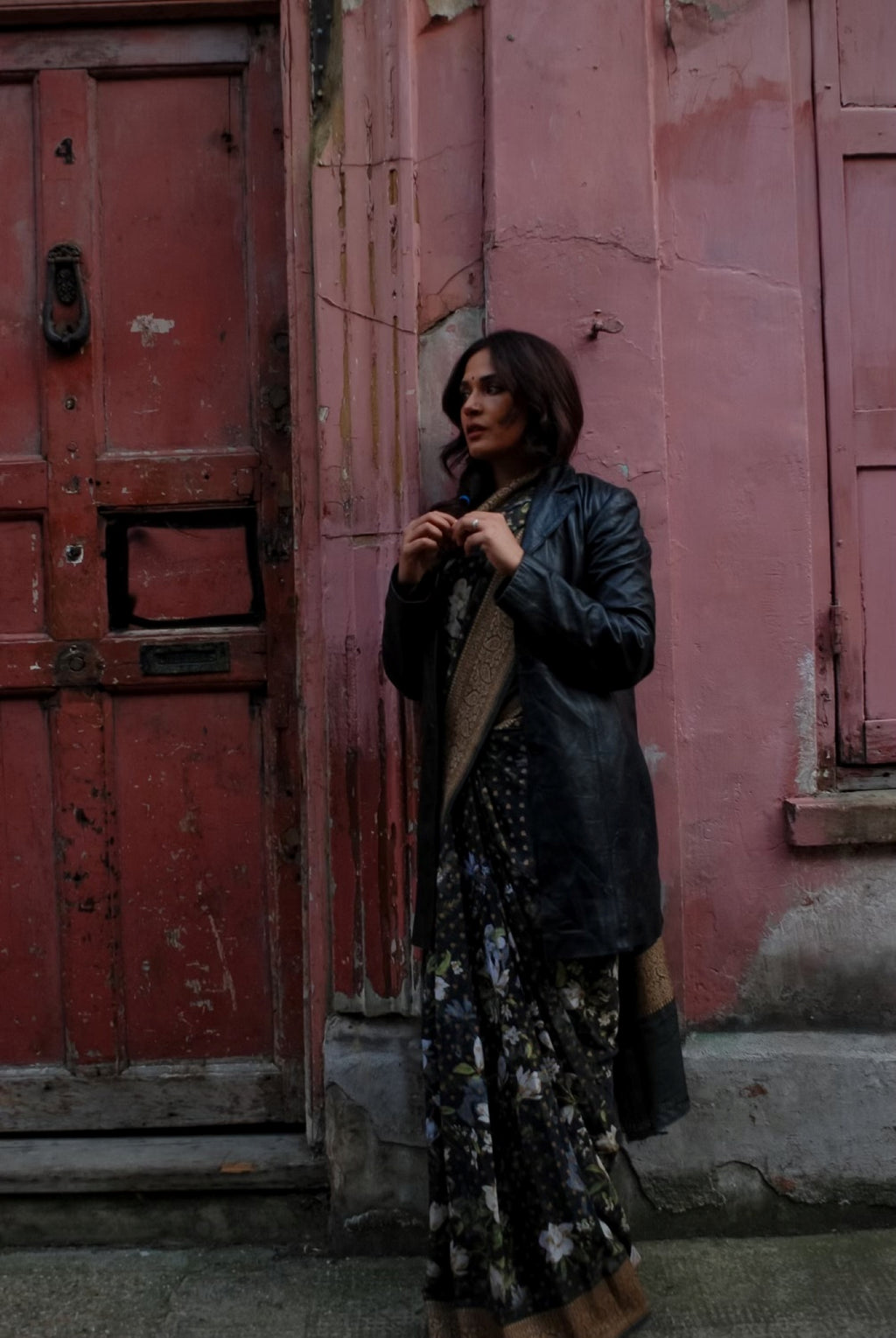 Timeless Noir Printed Saree