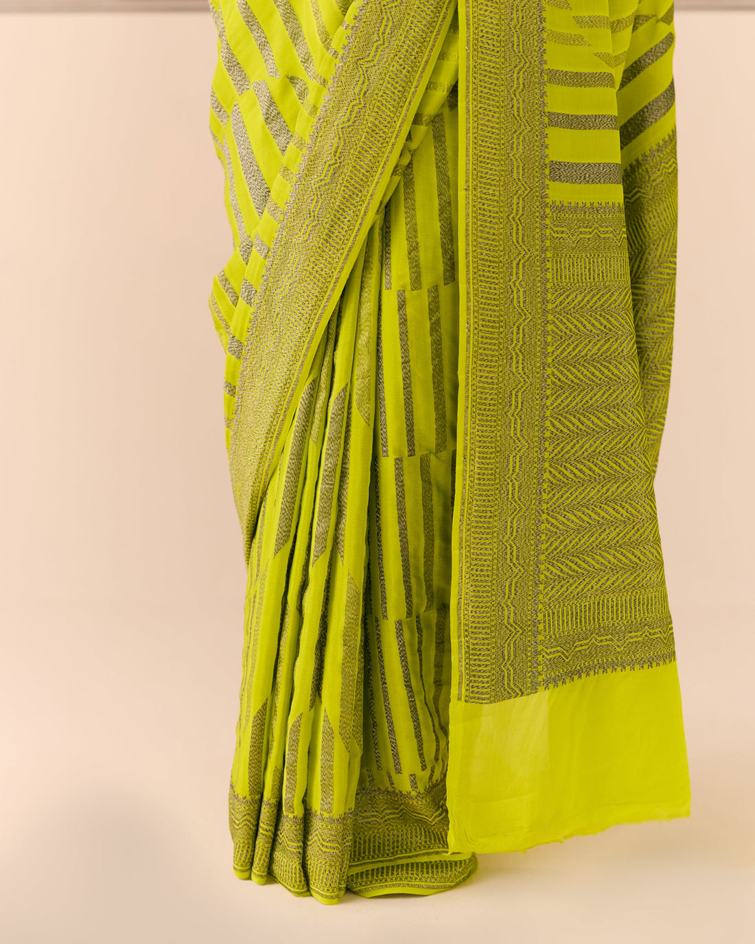 Pear Geometrical Saree 'The Line'