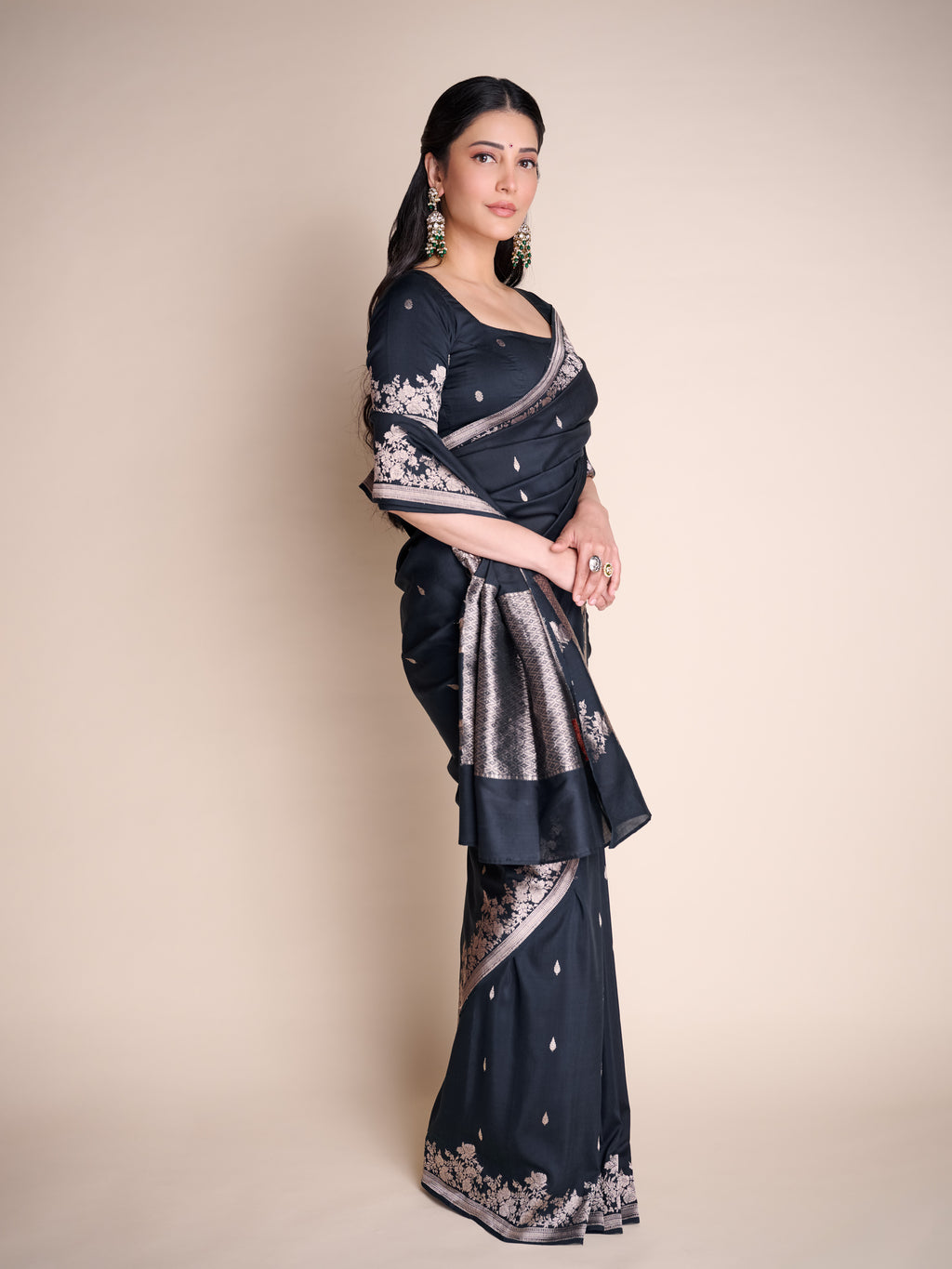 Silver Woven Onyx Saree