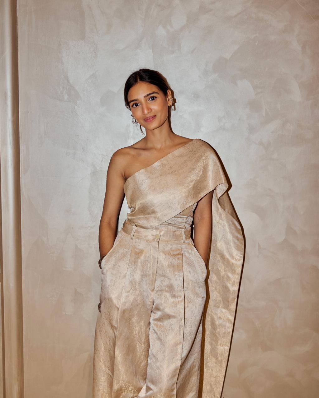 Ecru Brocade Drape