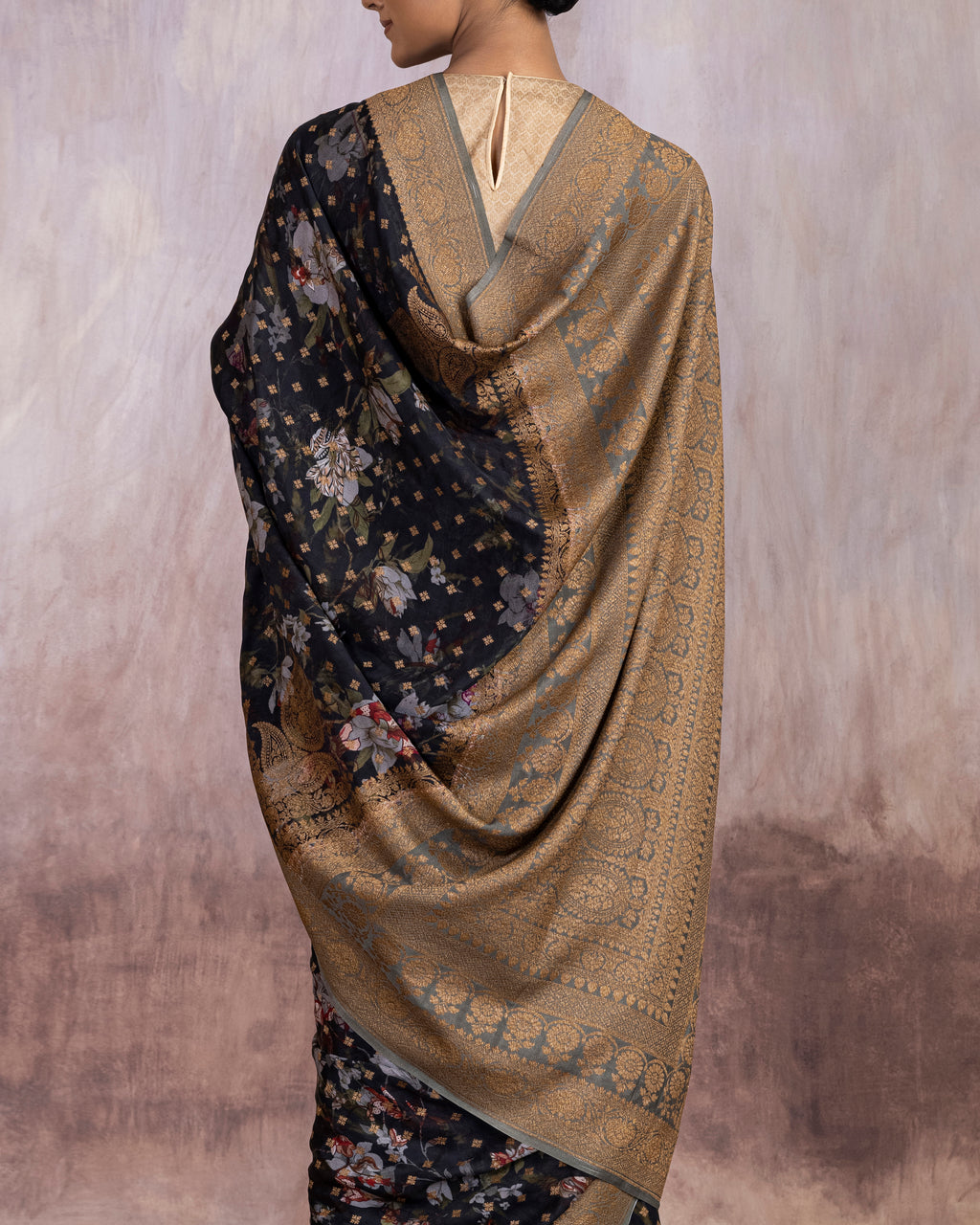 Lavani Buti Digital Printed Saree Crape