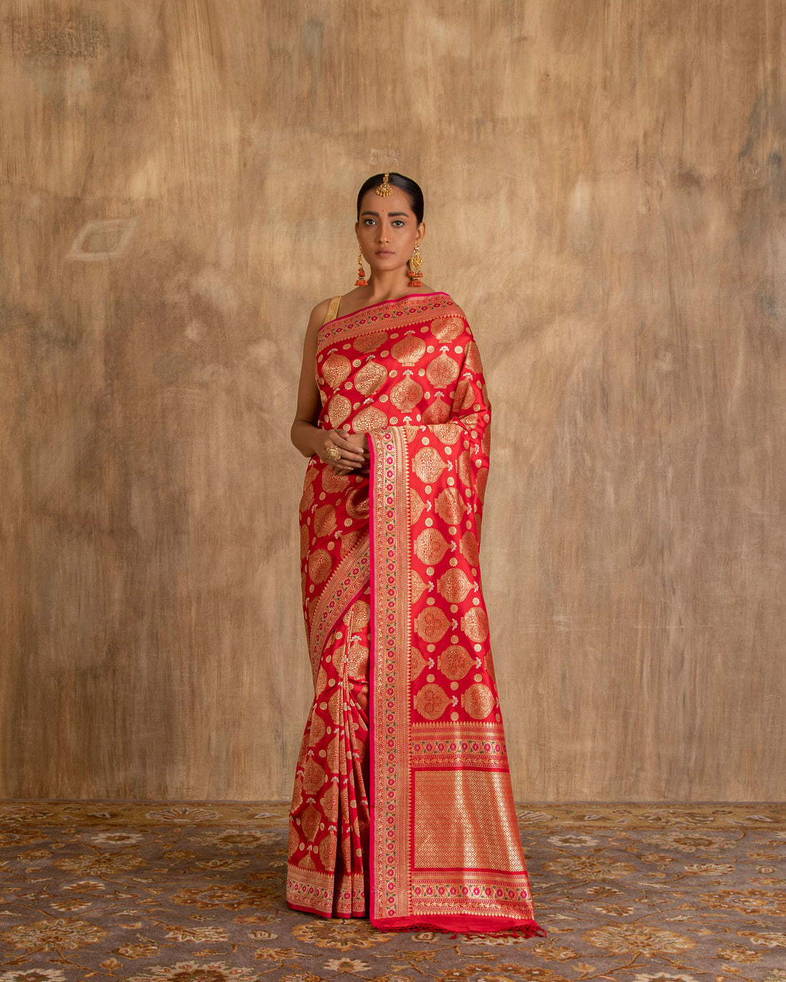 Daivika Handwoven Matka Buta Silk Saree