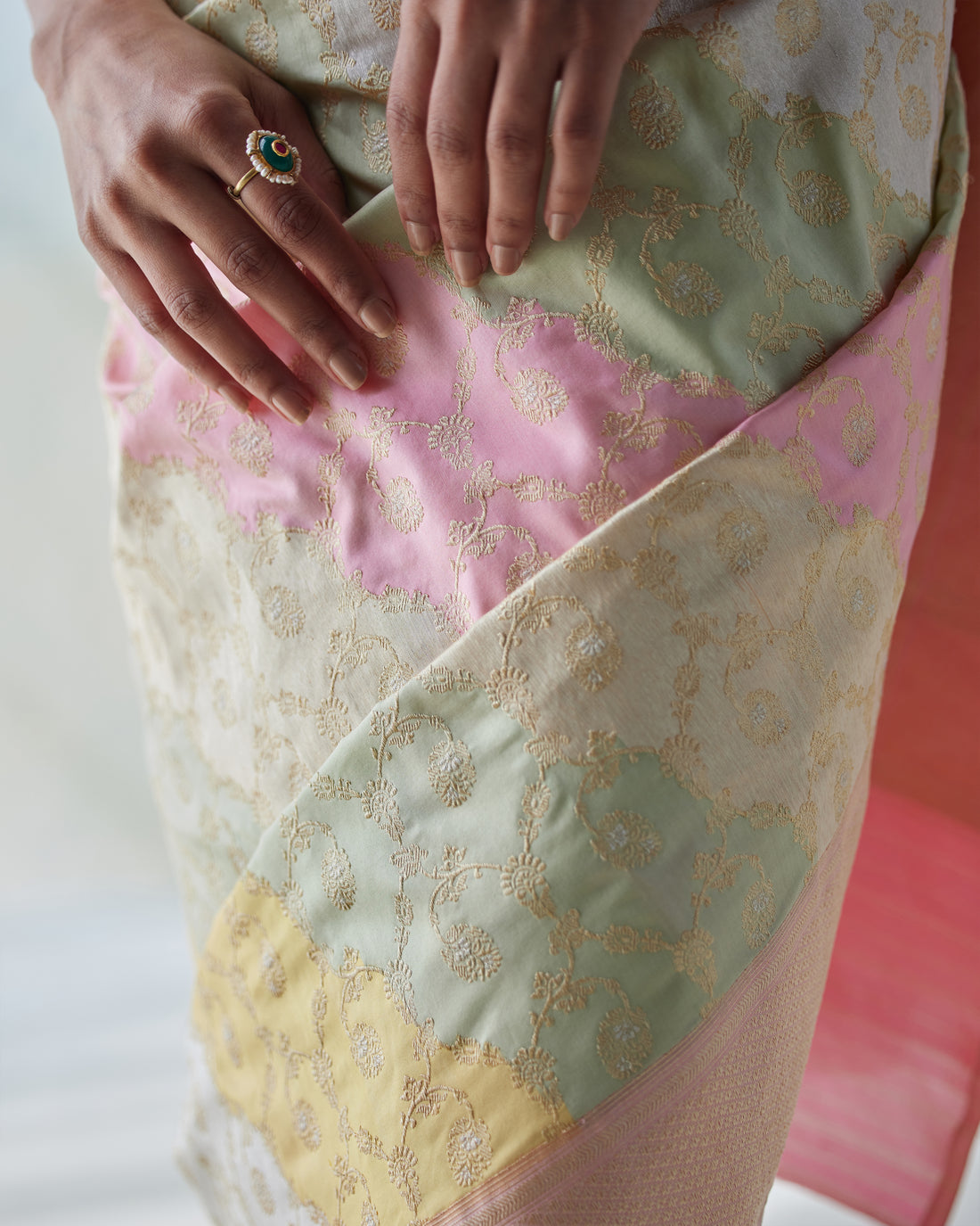 Real Zari pastel Rangkat Silk Saree