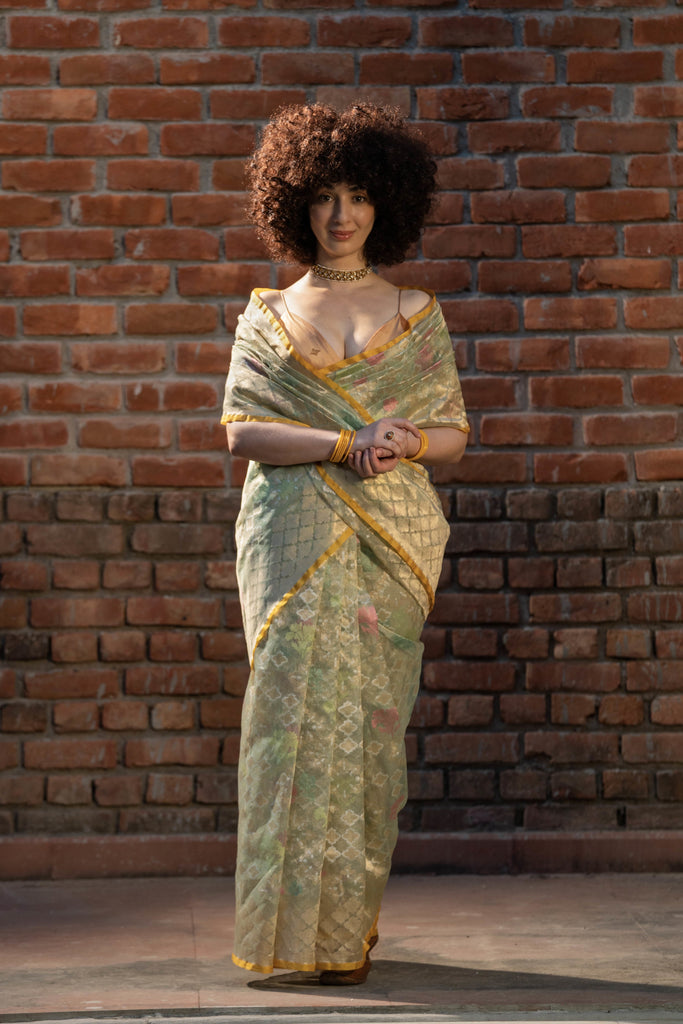 Tatvika Geometrical Weave Saree Net