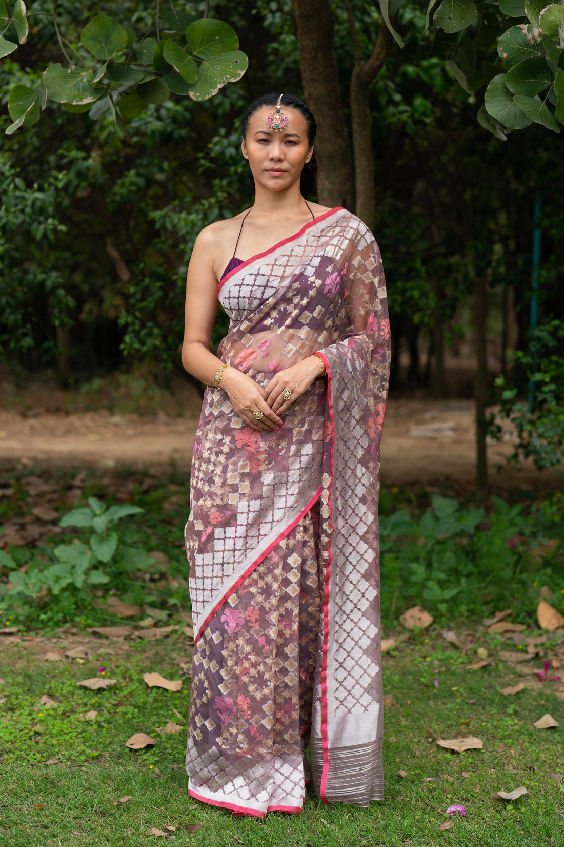 Tatvika Geometrical Weave Saree Net