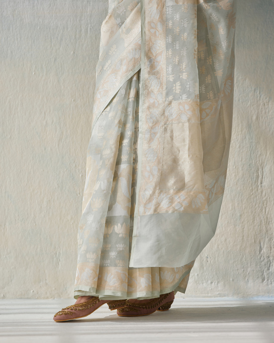Real Zari Organza Silk Saree